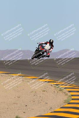 media/Oct-09-2022-SoCal Trackdays (Sun) [[95640aeeb6]]/Turns 9 and 10 (1050am)/